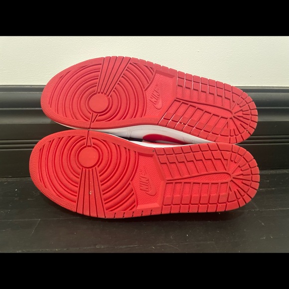 Like New Jordan 1 OG Red and White size 13 - Picture 3 of 3